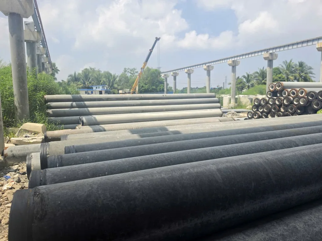 Cọc bê tông ly tâm Cường Thịnh tập kết tại công trình